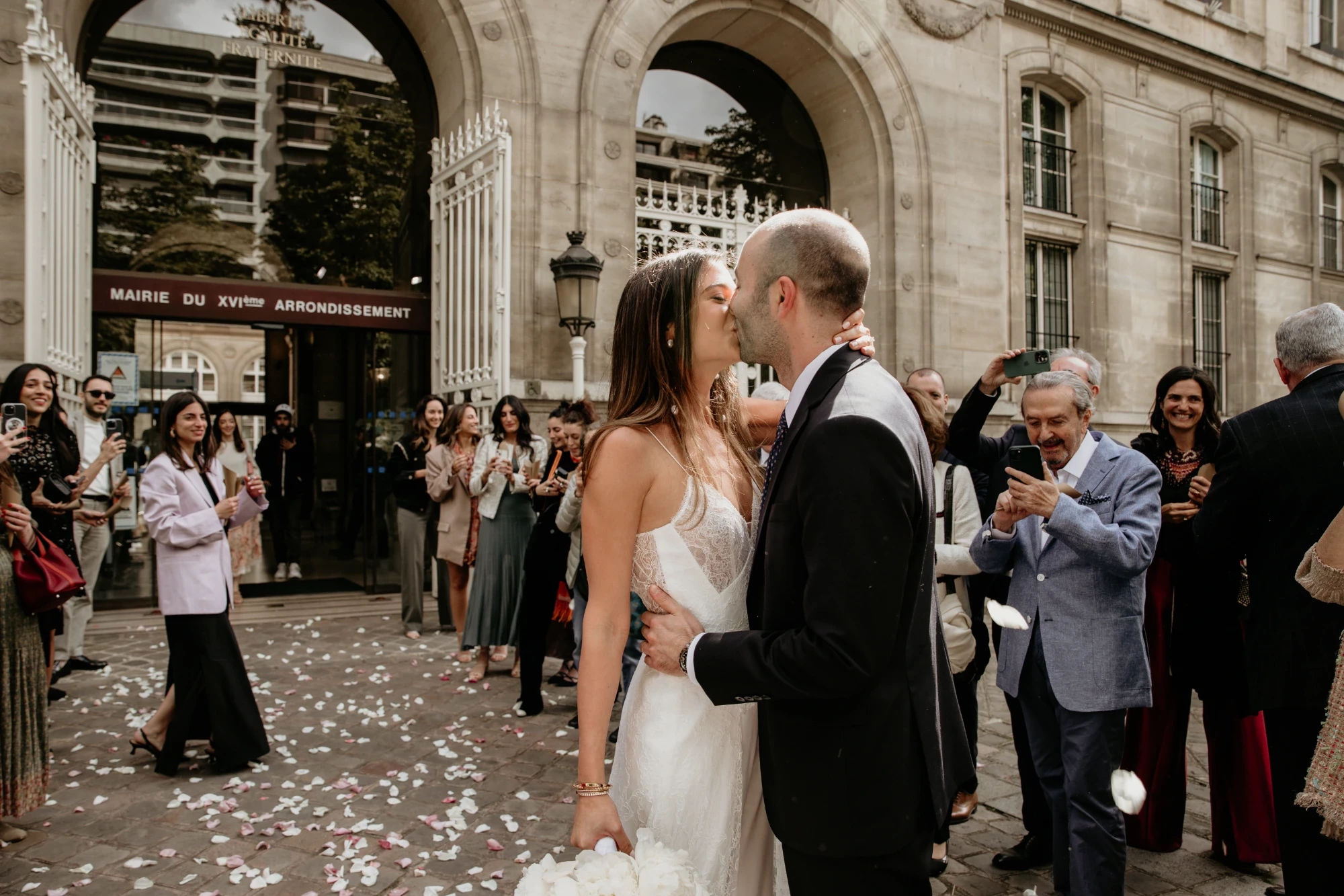 Nayla & Robert - Mairie Du 16ème Arrondissement De Paris — Mairie Du 16ème Arrondissement De Paris