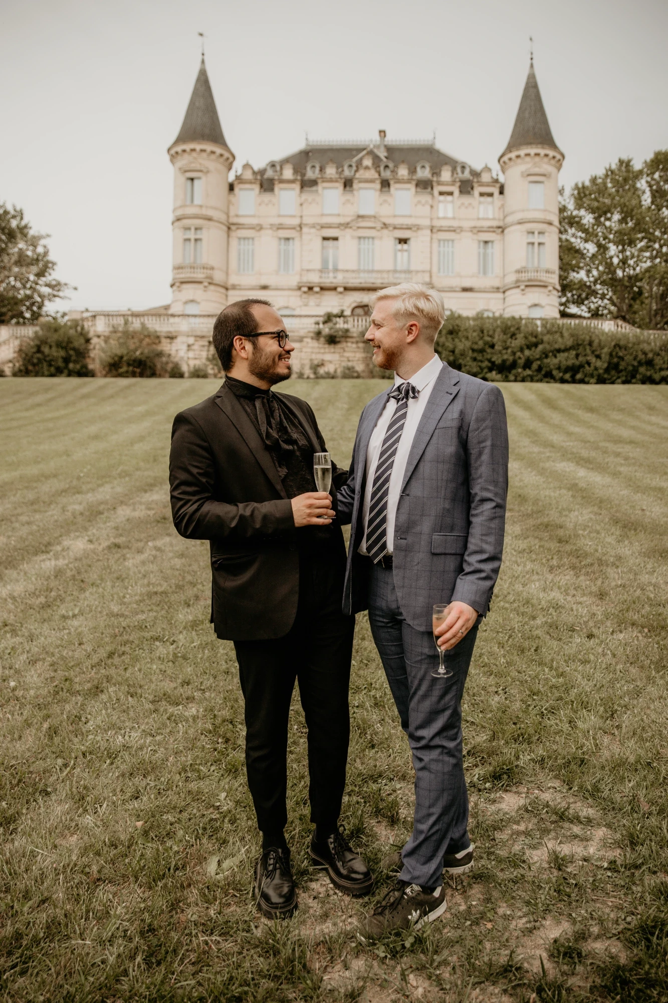 Estelle Et Victor . Mariage Chateau Saint Martin De Graves — Photo 50